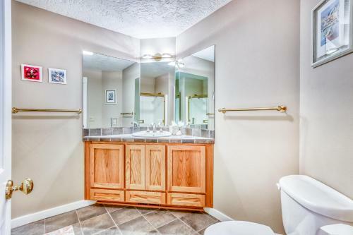 Classy Sisters Townhome