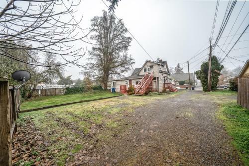 The Craftsman House