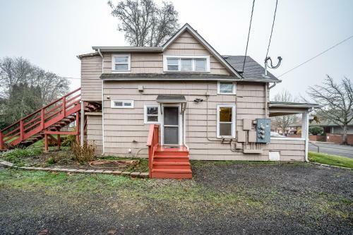 The Craftsman House