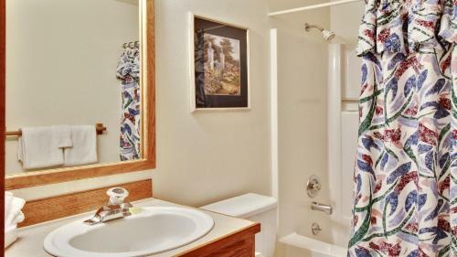 Fairway Village 32