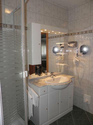 Hotel-gasthof Stoff