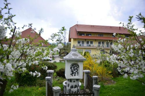 Hotel-gasthof Stoff