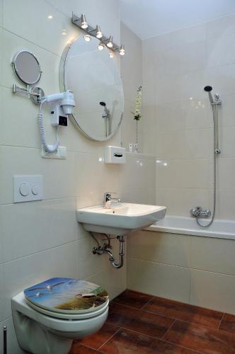 Hostal Hotel Gasthof Torwirt