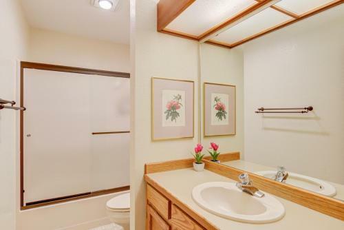 Wildflower Condo #54 By Village Properties At Sunriver