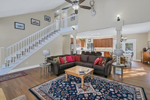 2 Dixie Mt Home