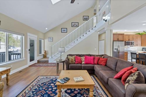 2 Dixie Mt Home