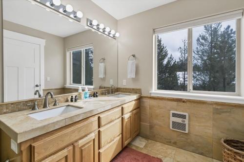 2 Dixie Mt Home
