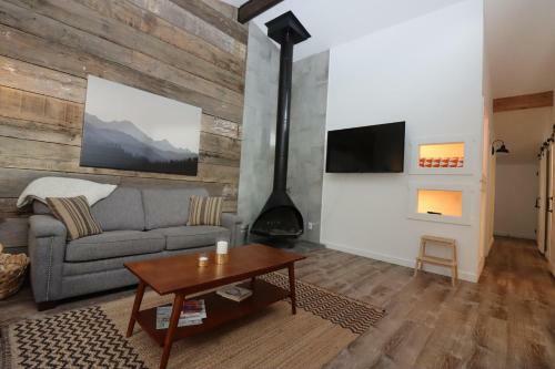 Base Camp Condo In Sunriver