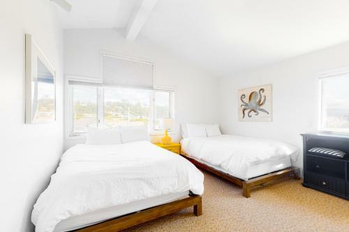 3 Bed 3 Bath Vacation Home In Bayshore Beach Club