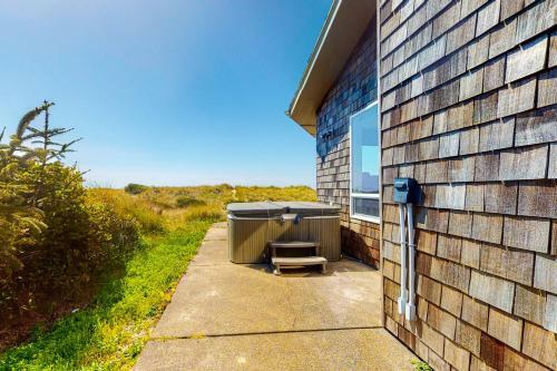 3 Bed 3 Bath Vacation Home In Bayshore Beach Club