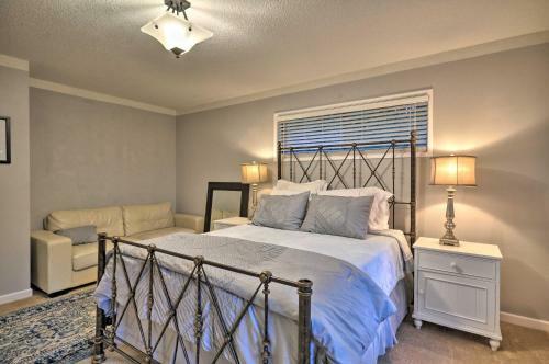 Tigard Retreat With Deck, 15 Mins From Portland!