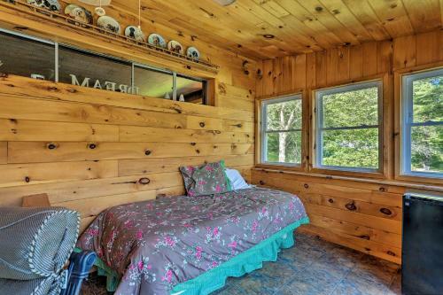 Beach Lake Cabin On Delaware River With Sunroom!