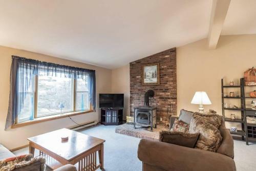 Bed & Breakfast Hickory Haven-poconos-sleeps 11-gameroom