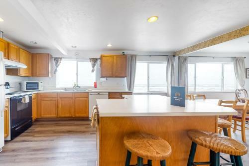 Inn At Sandcastle Beach