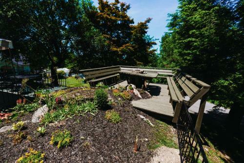 Hotel Rainbow Mountain Resort - Lgbtq Friendly