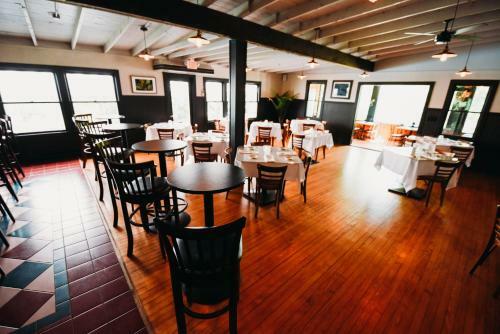 Hotel Rainbow Mountain Resort - Lgbtq Friendly