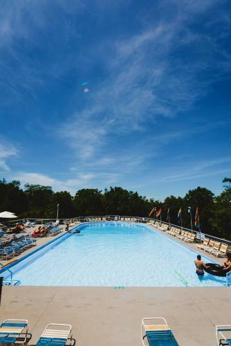 Hotel Rainbow Mountain Resort - Lgbtq Friendly