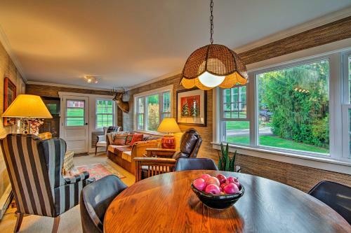 3-acre Lodge 10 Mins To Cherry Springs State Park!