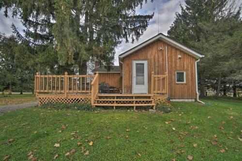 Vintage Farmhouse 2.4 Miles To Mount Pleasant Ski!
