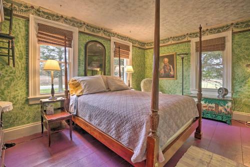 Vintage Farmhouse 2.4 Miles To Mount Pleasant Ski!