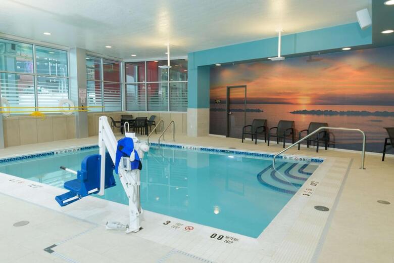 Hotel Hampton Inn & Suites Erie Bayfront