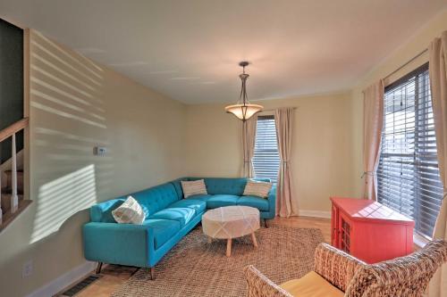 Colorful Abode With Yard, 9 Mi To Sesame Place!