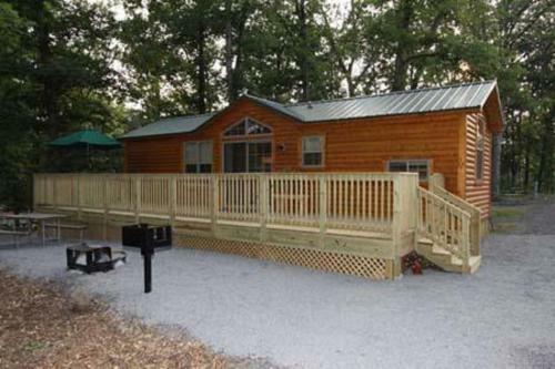 Round Top Two-bedroom Cottage 8