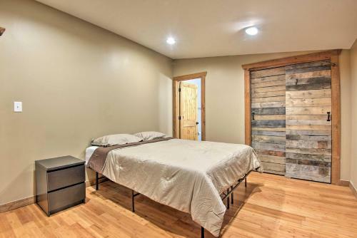 Spacious Kunkletown Home With Full Game Room And Deck!