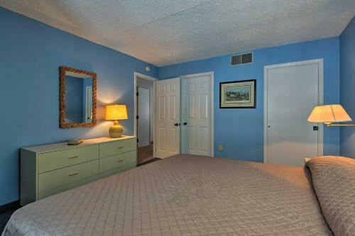 Apartamento Lakefront Lake Harmony Condo With View Near Skiing!