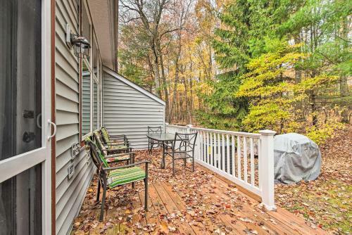 Townhome With Lake Club Access, Less Than 1 Mi To Ski!