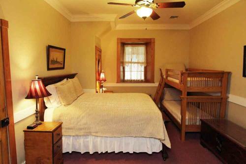 Rocky Acre Farm Bed & Breakfast