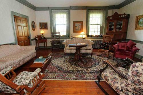 Rocky Acre Farm Bed & Breakfast