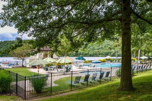 Apartamento Lakefront Condo With Pool Access-1min To Big Boulder!