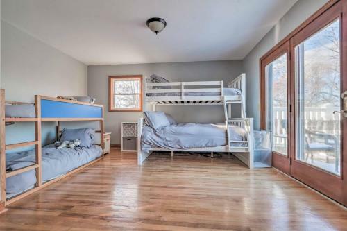 Quiet Long Pond Home On 1 Acre With Deck And Patio!
