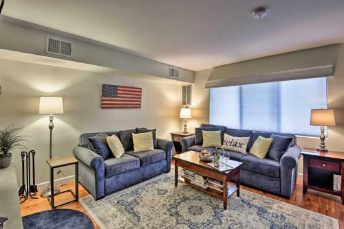 Apartamento Lakefront Poconos Condo With Pool Access And Water Views!