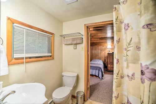 Pocono Mtns Home With Game Room, Deck And Grill!