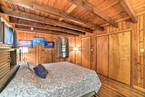 Pocono Mtns Home With Game Room, Deck And Grill!