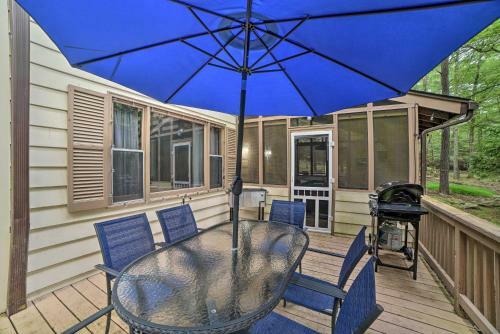 Pocono Mtns Home With Game Room, Deck And Grill!