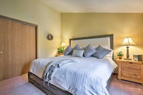 Lake Harmony Townhome - 1 Mi Big Boulder Ski Area!