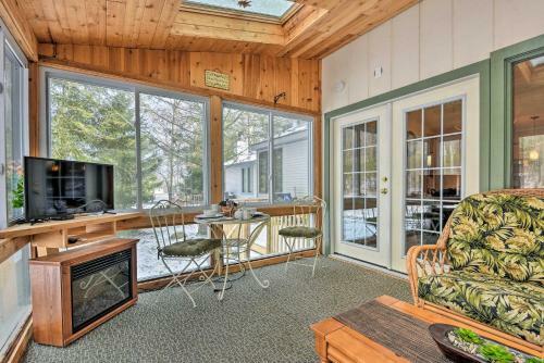 Lake Harmony Townhome - 1 Mi Big Boulder Ski Area!
