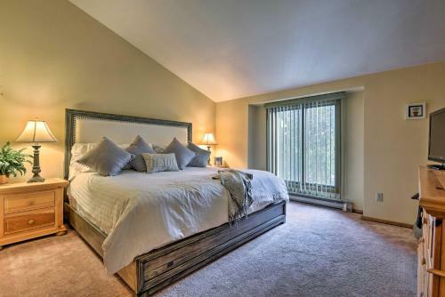 Lake Harmony Townhome - 1 Mi Big Boulder Ski Area!