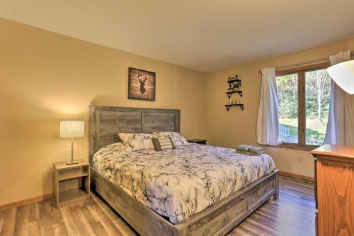 Poconos Home With Shared Pool, 9 Mi From Jack Frost!
