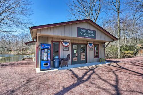 Pocono Paradise With Game Room Less Than 1 Mi To Ski!