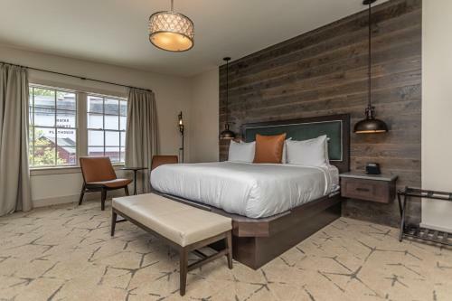 Hotel Ghost Light Inn