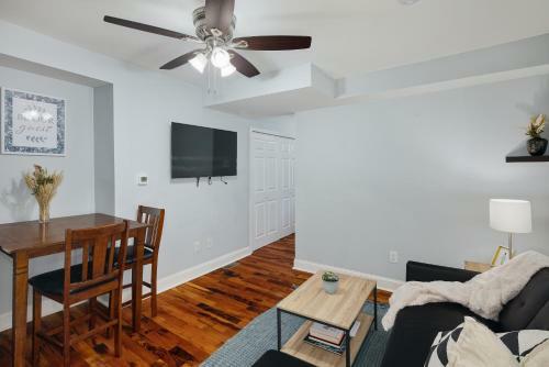 Apartamento Modern 2br - Steps To Main St. & Parking Avail.