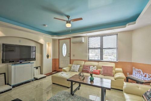 Apartamento Chinatown Apt With Walkability And Rooftop Deck!