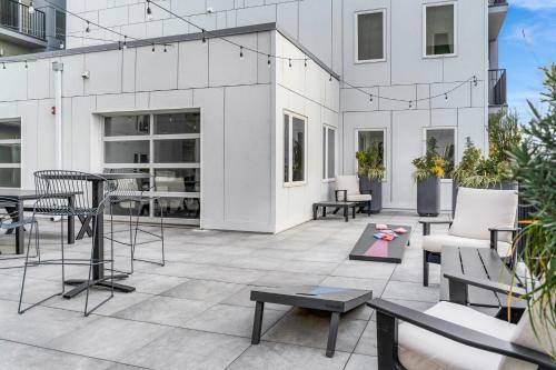Apartamento New 2 Bdr Rooftop Patio Elevator Gym Coffee