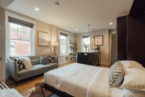 Downtown Philly Apartment By Rittenhouse Square