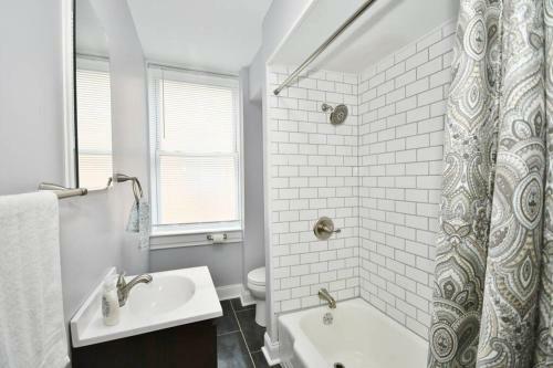 P.h. Samantha 3br Apartment