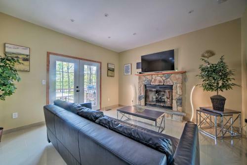 Camelback Home With Game Room, 1 Min To Skiing!
